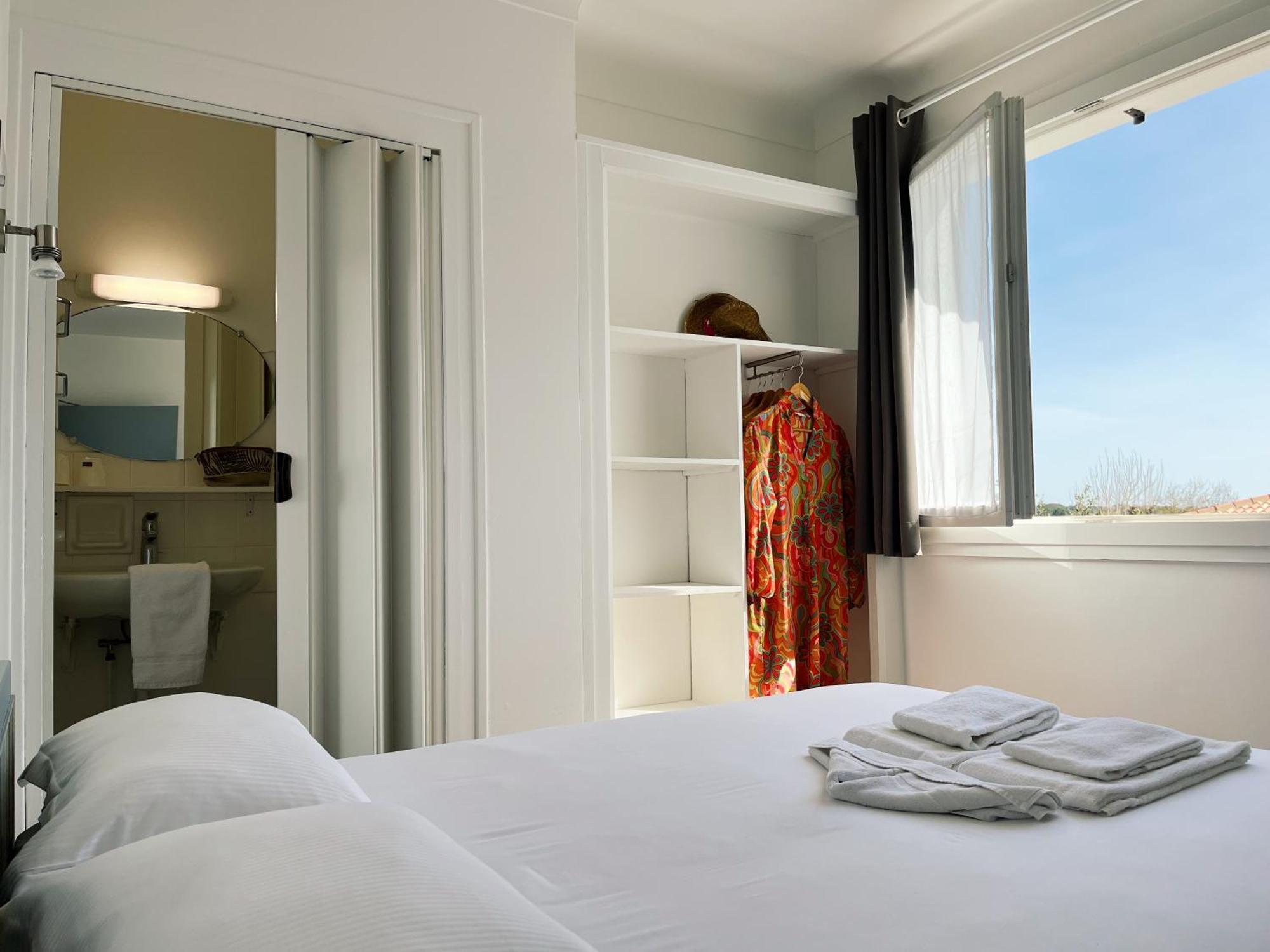 Maison Esperanza Hotel Et Appartement นัวร์มูติเย-ออง-ลิล ภายนอก รูปภาพ